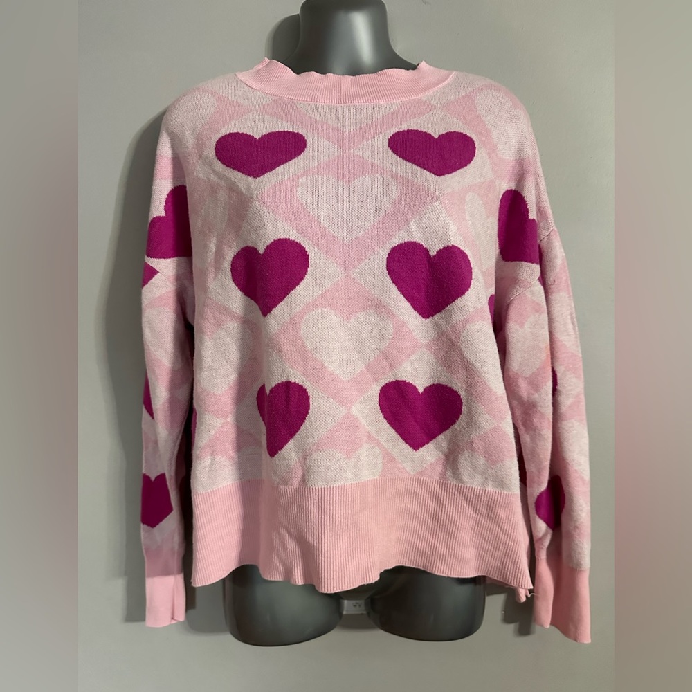 Crown & Ivy Pink Heart Crew Neck Sweater Size Medium